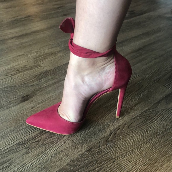 NEW. ALDO Sexy Red Pointy Heels 👠 - Picture 7 of 8